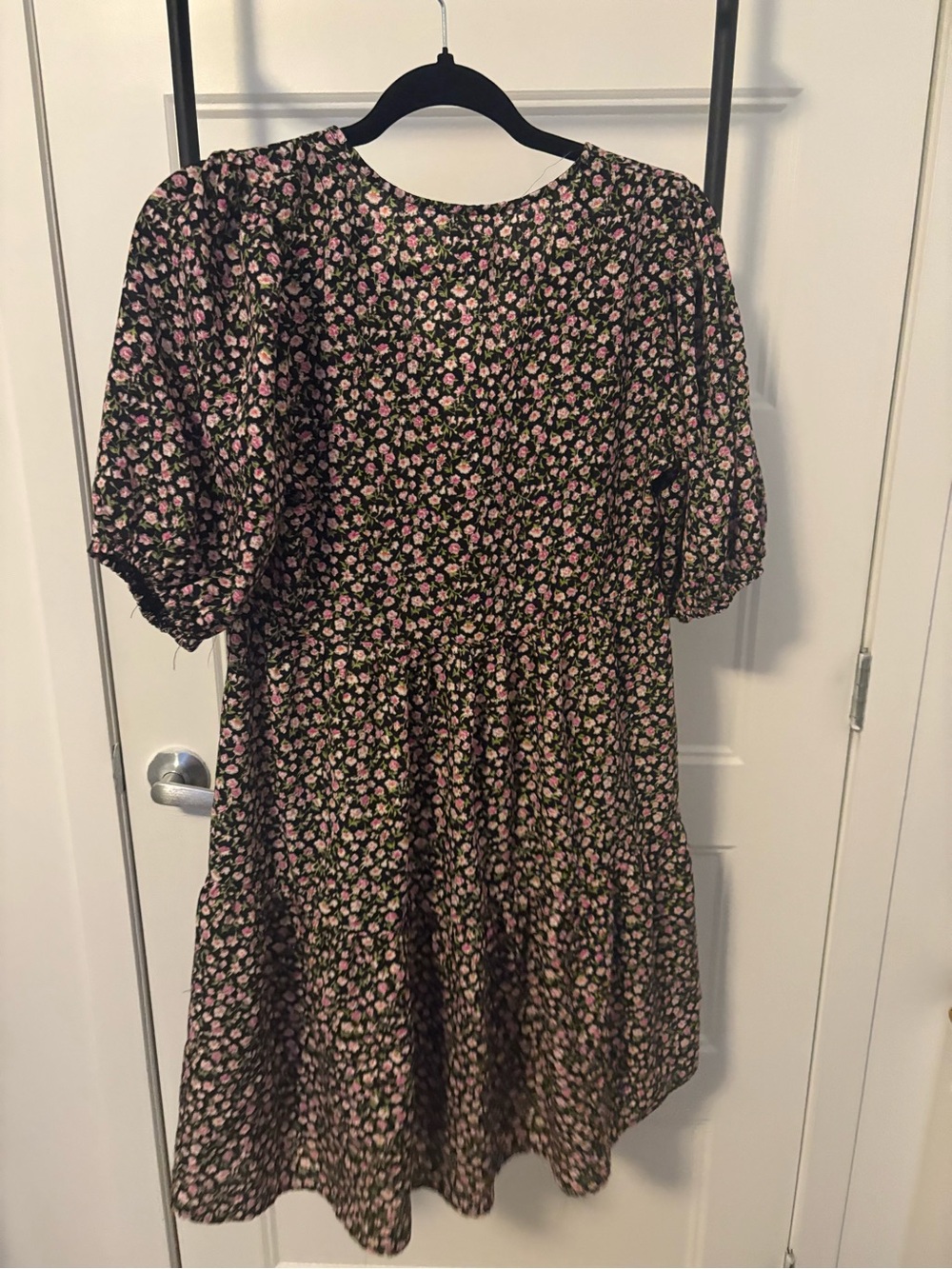 Girls' Black Floral Puff-Sleeve Wrap Dress with Pink Flowers
